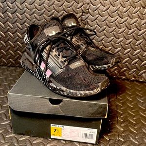 Adidas NMD R1 V2 Script Black 7.5